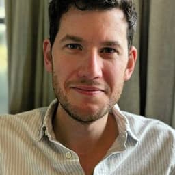 Ben Lyons
