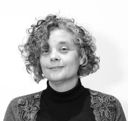 Dr Abigail Lyons