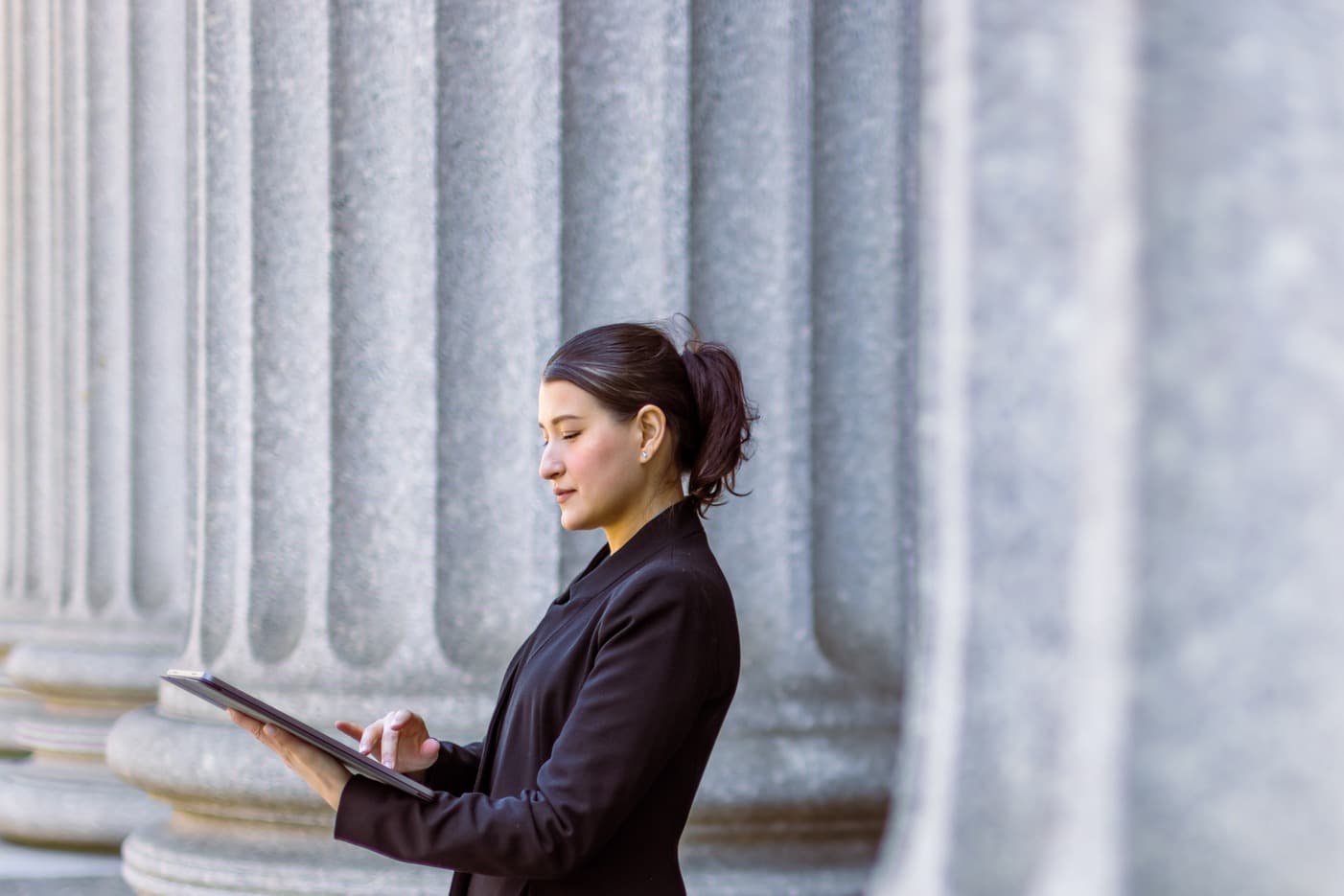 Law tech procurement: opportunities and challenges for tech and legal sectors