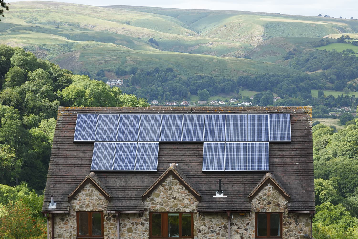 Smart housing, smarter decisions: demonstrating the real value of connected technologies
