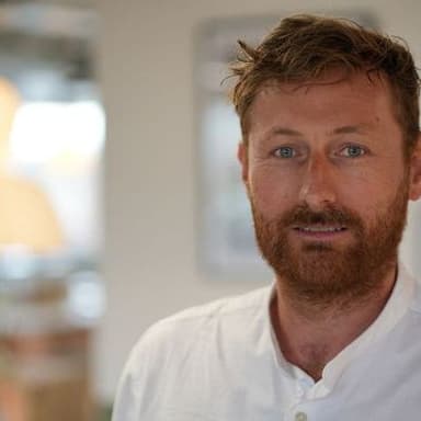 Kevin Barton