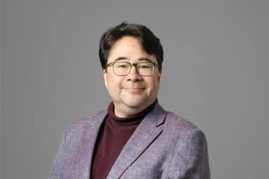 Dr Daniel Shiu