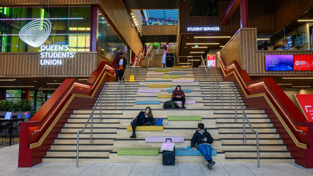 Education-university-students-entrance.jpg