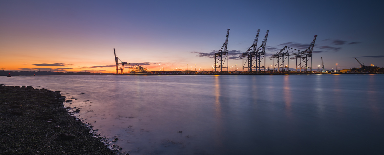 Export-water-trade-174245625-web-1500px.jpg