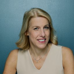 Helen Dickinson OBE