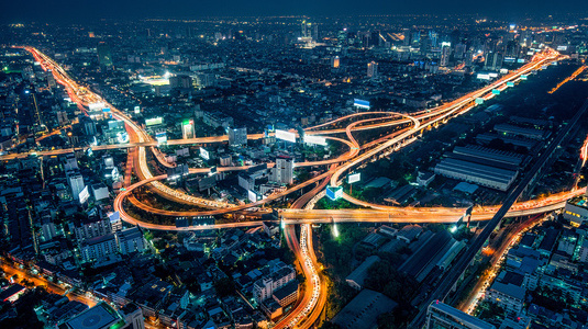 City-light-113155288-web-1500px.jpg