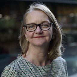Dr Liz McFall