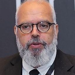Dr Henrik Almeida