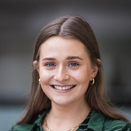 Dr Elizabeth Young