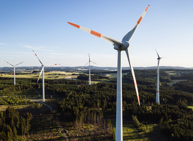 Wind_energy_climate_277103051-web-1500px.jpg