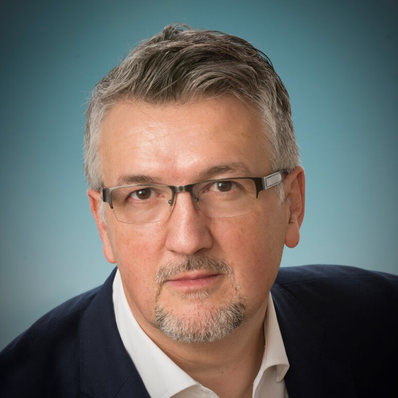 Simon Hall