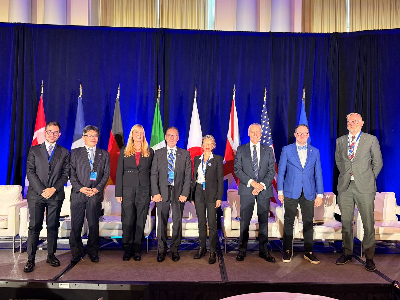 canada delegation 2.jpg