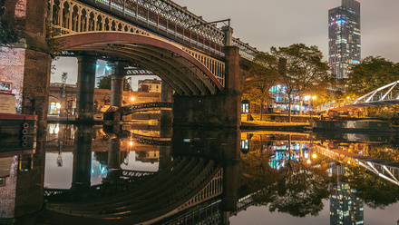 city-Manchester-bridge-183998650-web-1500px.jpg