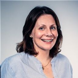 Kelly-Jayne  Aylward
