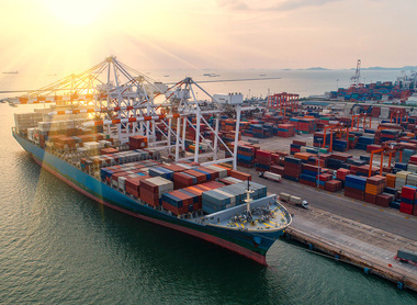 trade-dock-ship-176885314-web-1500px.jpg
