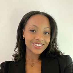 Nicole  Mwananshiku