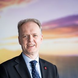 Dr Andy Sellars