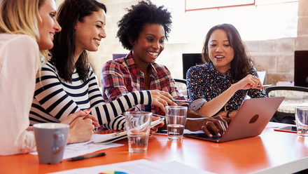 Working-office-diversity-98265000-web-1500px.jpg