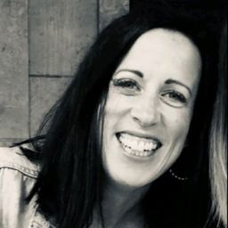 Moira Roberts