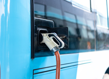 Transport-electric-charging-283183822-web-1500px.jpg