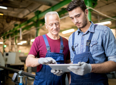people-diversity-work-218737647-web-1500px.jpg