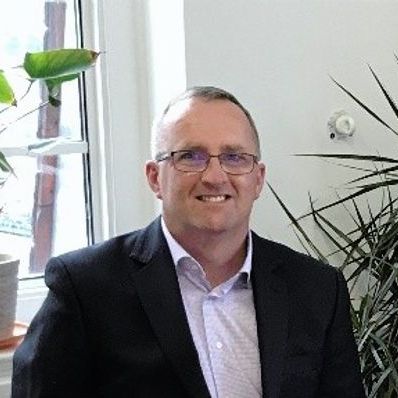 Dr Peter Couch
