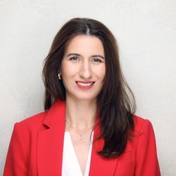 Dr Justyna  Lisinska