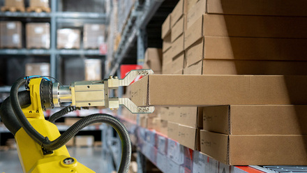Robot-automation-innovation-284065041-web-1500px.jpg